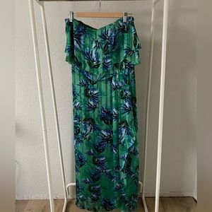 Strapless Banana Republic green dress with pretty layered top